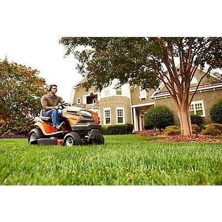 Husqvarna YTH1942 42" Deck 19-HP Riding Lawn Mower - Image 5