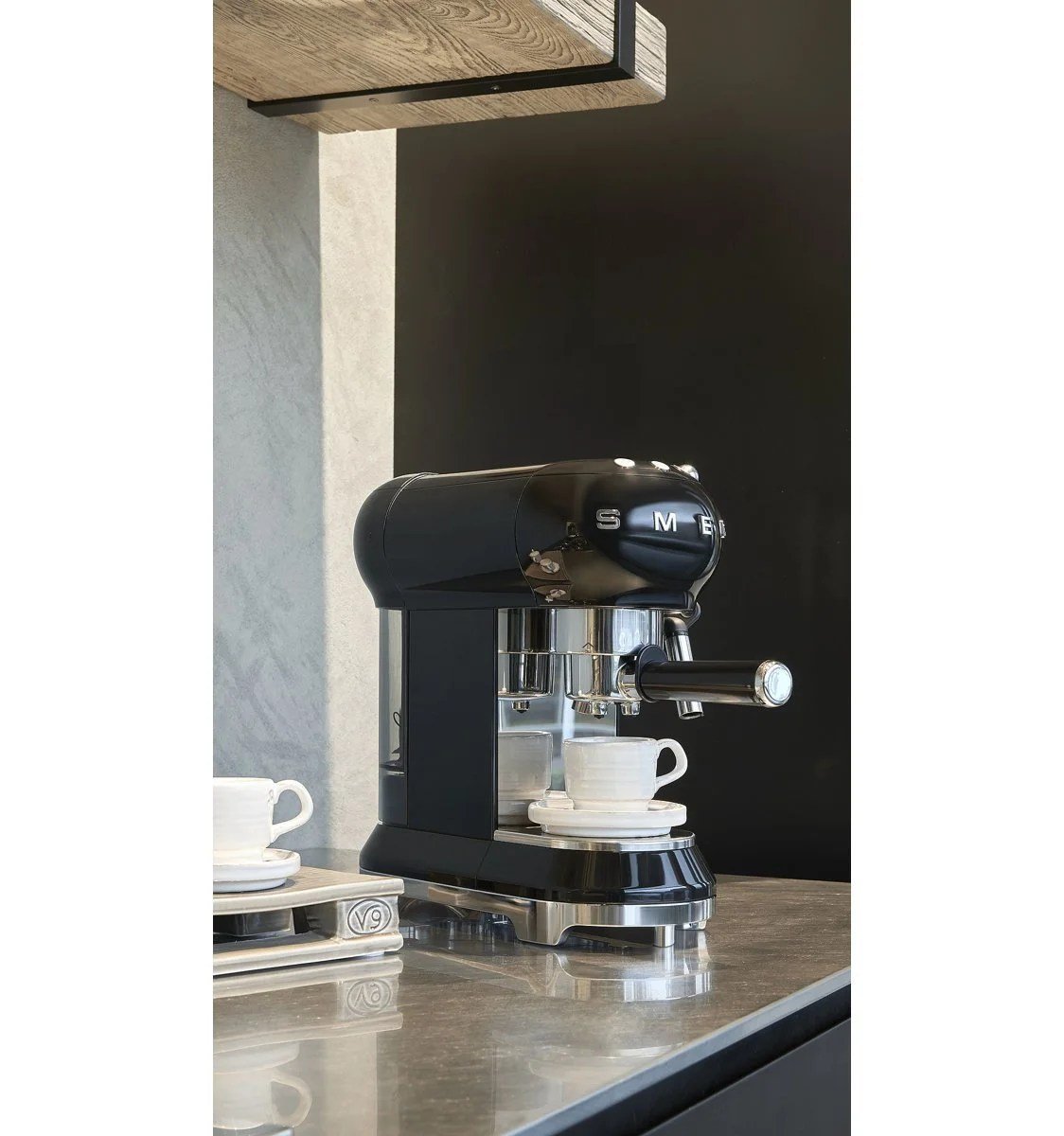 SMEG SMEG 50's Retro Style Aesthetic Espresso Coffee Machine - Image 7