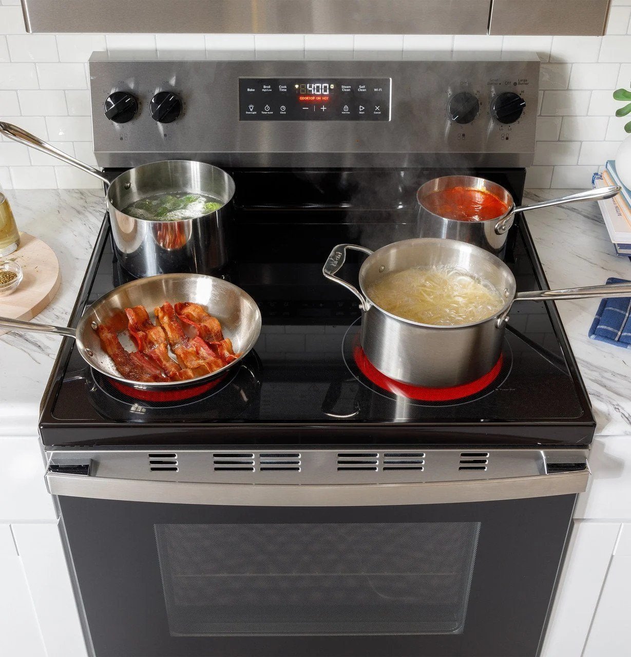 GE 30" Freestanding Electric Range - Image 2